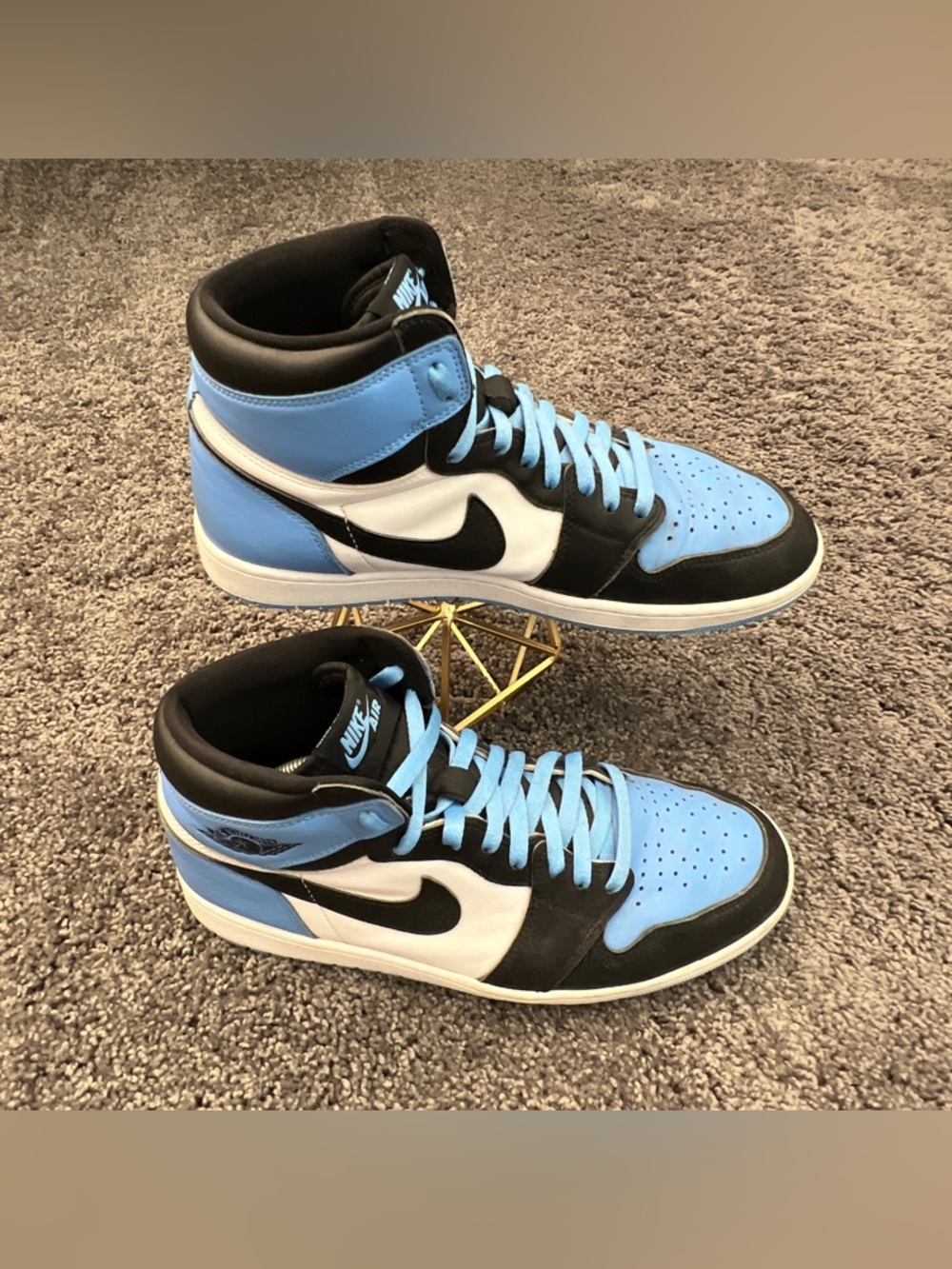 Jordan 1 Retro High OG Shoes Men’s Size 12 UNC Toe Blue Box Included DZ5485-400